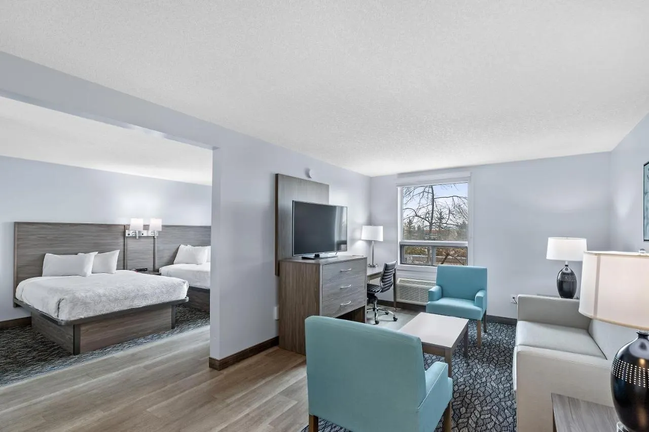 Emerald Hotel & Suites Calgary Airport